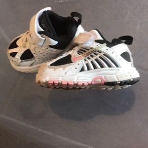 Infant Nike’s